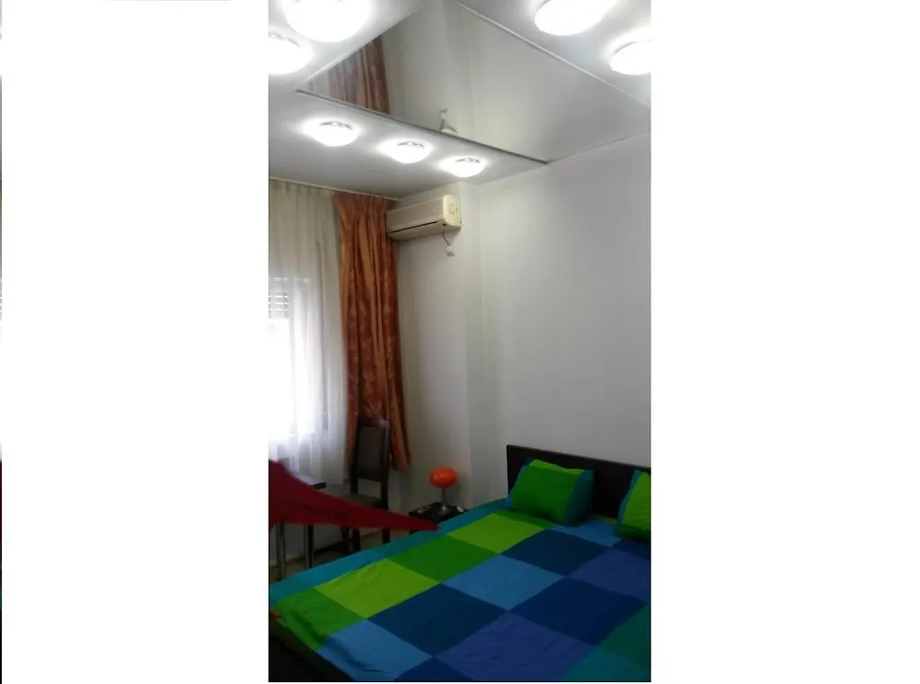 Lucy Accommodation Bukarest Apartment